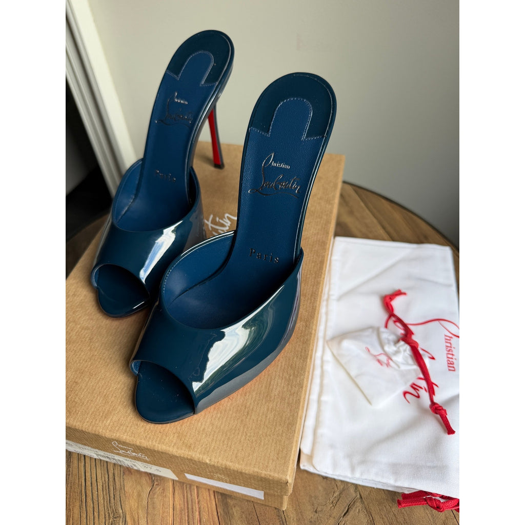 CHRISTIAN LOUBOUTIN Me Dolly Patent Leather Mules 100 size 37.5