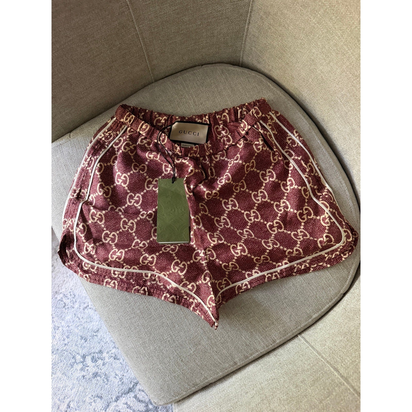 Gucci GG Logo Print Silk Twill Track Shorts Burgundy Cream Size XS NWT $1,400