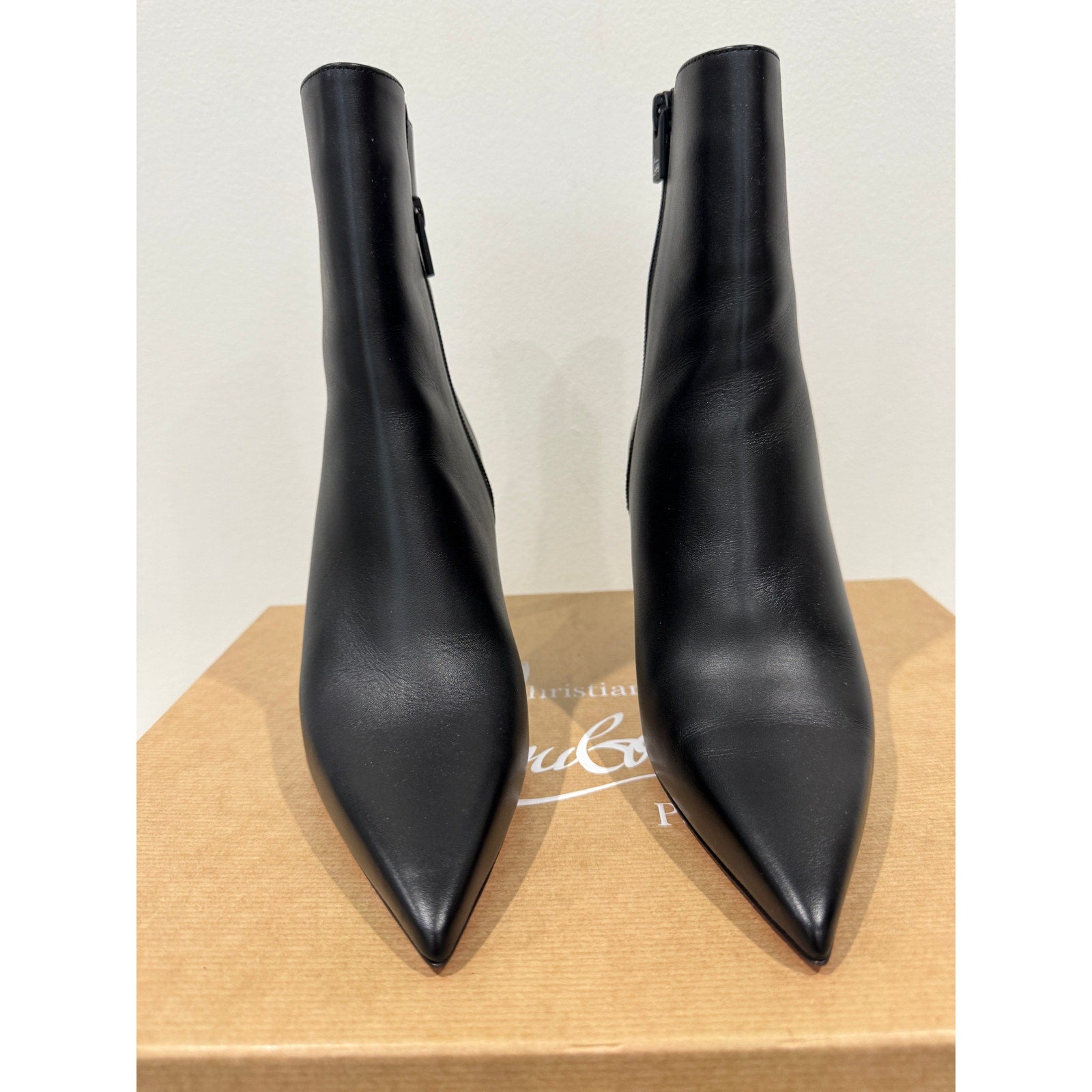 CHRISTIAN LOUBOUTIN Condora Booty 85 Calf Leather Black Ankle Boots 38 BNIB