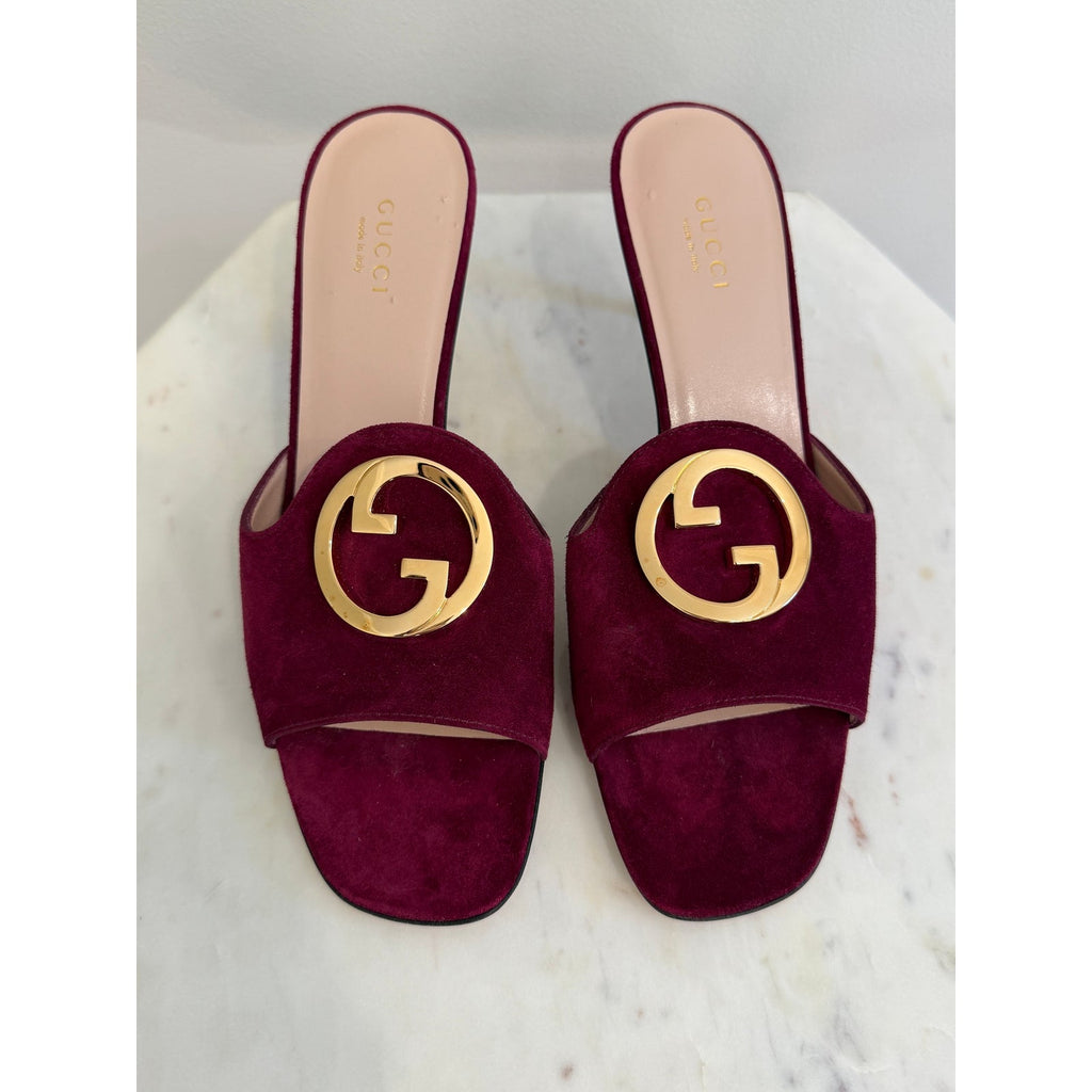 Gucci Blondie Interlocking G 70mm Burgundy Suede Sandals Size 39 New in Box