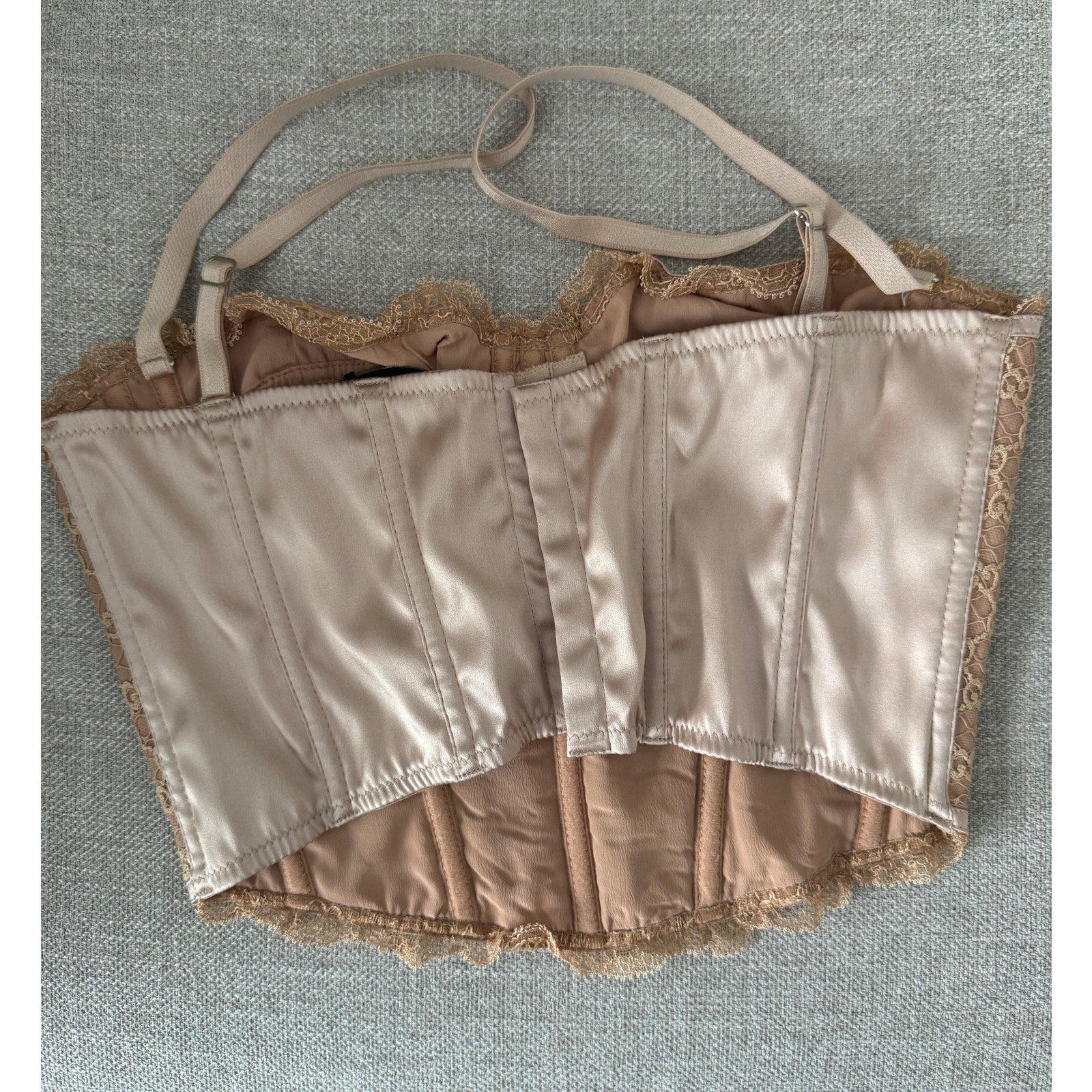 Gucci Nude Lace Corset Top NWT size Small