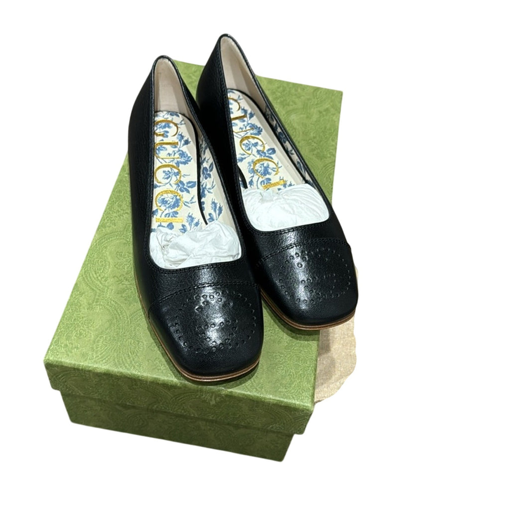 Gucci Hills Logo Ballet Interlocking G Flat (Women) BNIB 35