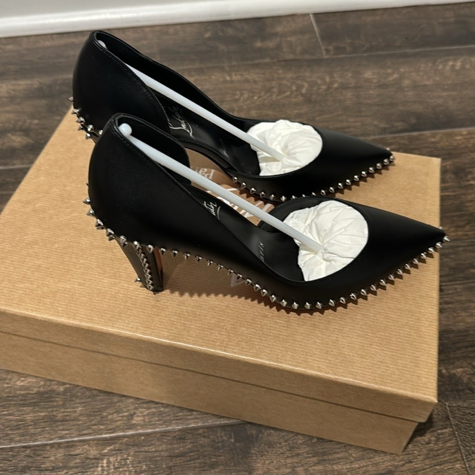 CHRISTIAN LOUBOUTIN DÉCOLLETÉ VIDURA 85 - Size 35 BNIB