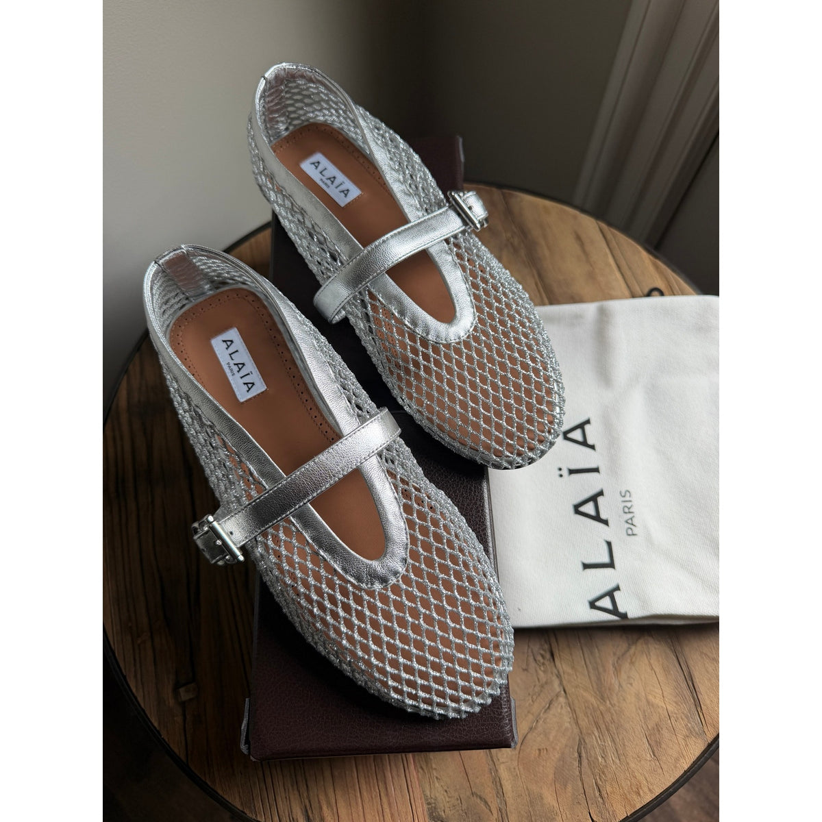 Alaia Metallic Fishnet Mary Jane Flats Silver Argent Size 37 Brand New in Box
