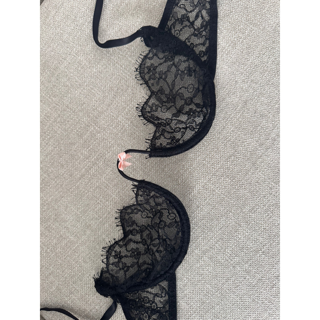 GUCCI Floral Lace Balconette Bra Female Black size small