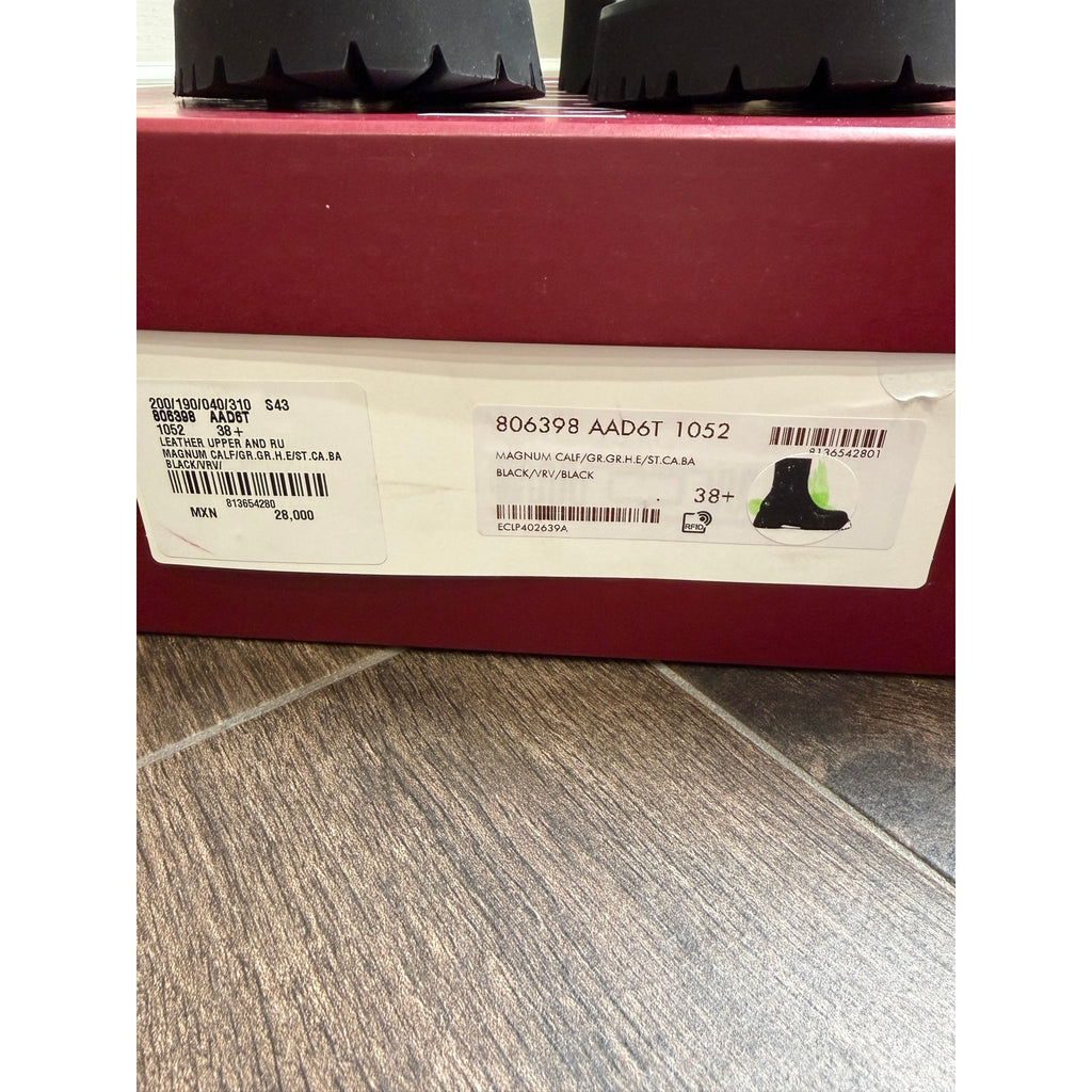 Gucci Web Stripe Leather Chelsea Boots Black Size 38.5 Brand New in Box