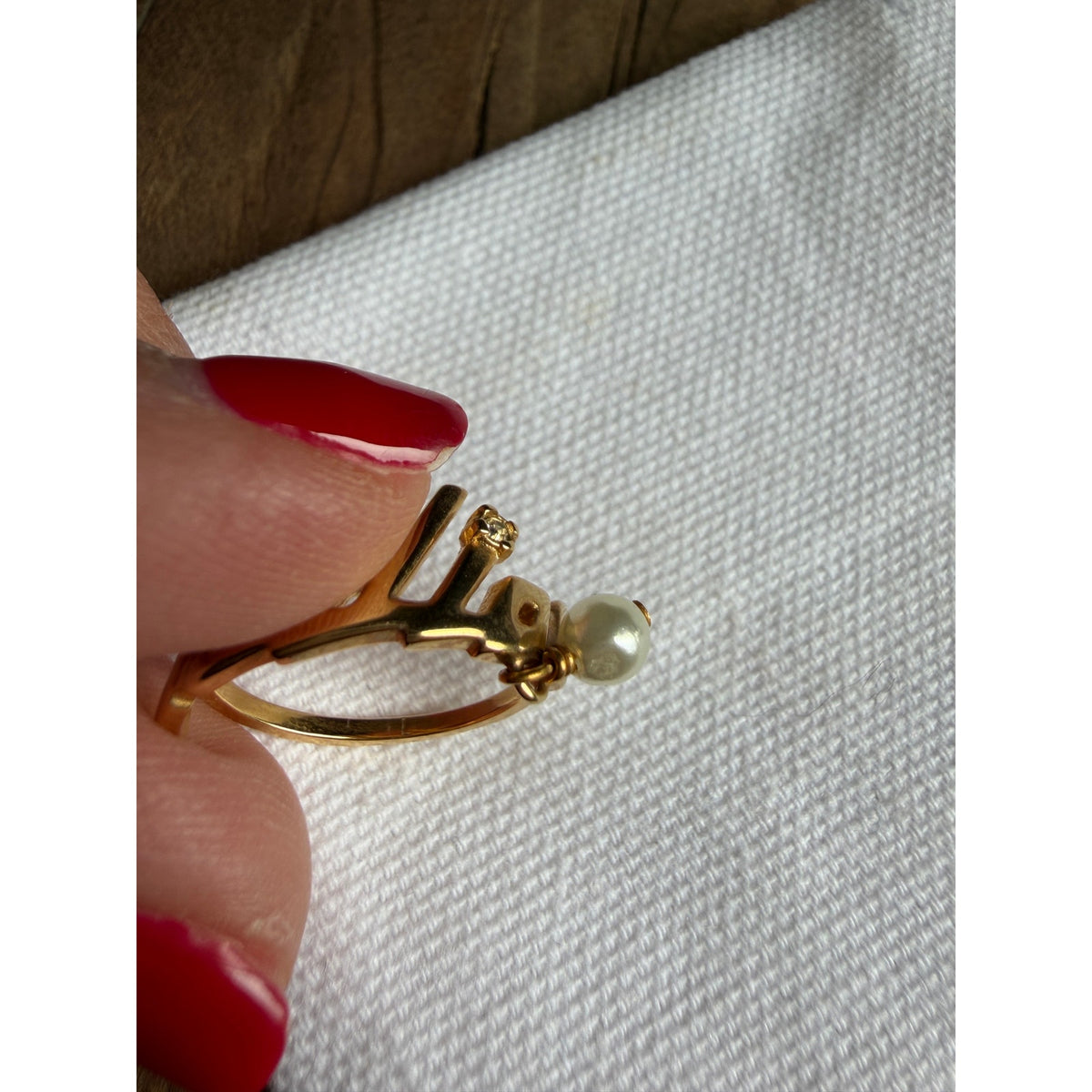 Dior J’Adior Ring Gold Finish Metal White Resin Pearl Crystal Size L 7.25 New