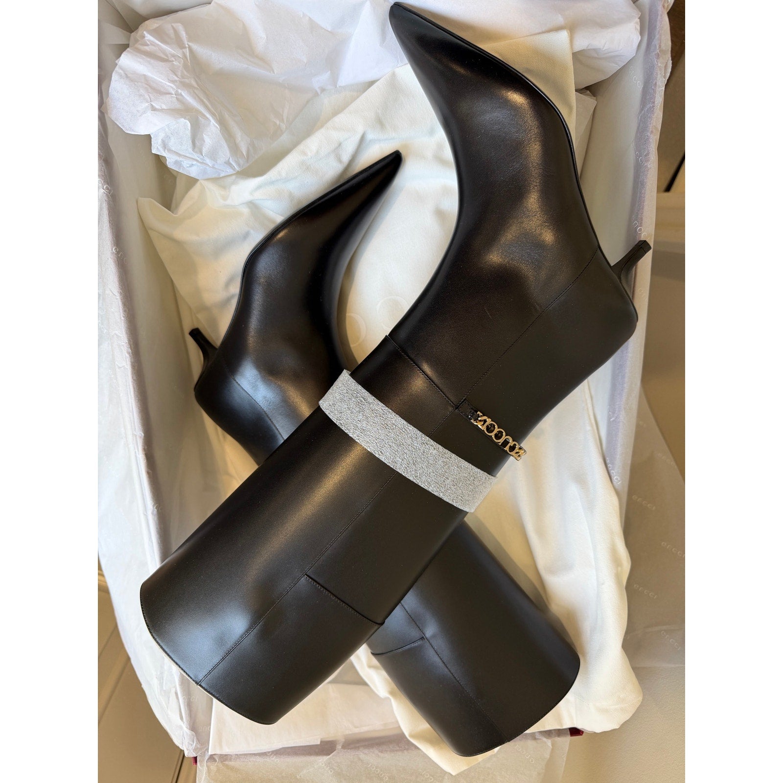Gucci Signoria Leather Logo Chain Tall Boots 37.5 NWT
