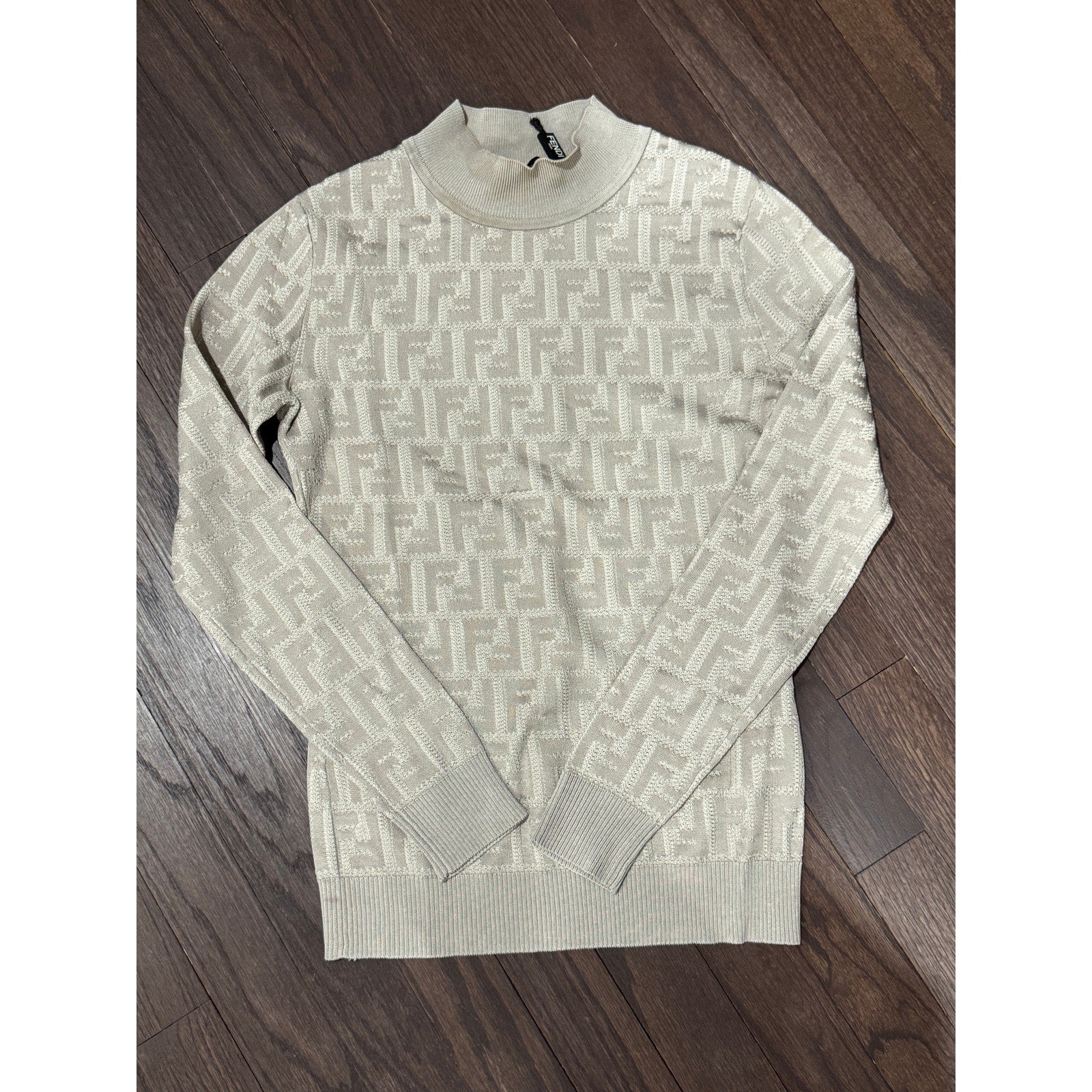 Fendi Dove Gray FF Motif Knit Sweater Size 36 IT NWT